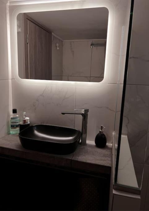 Minimal 3Br Apartment In 雅典 外观 照片